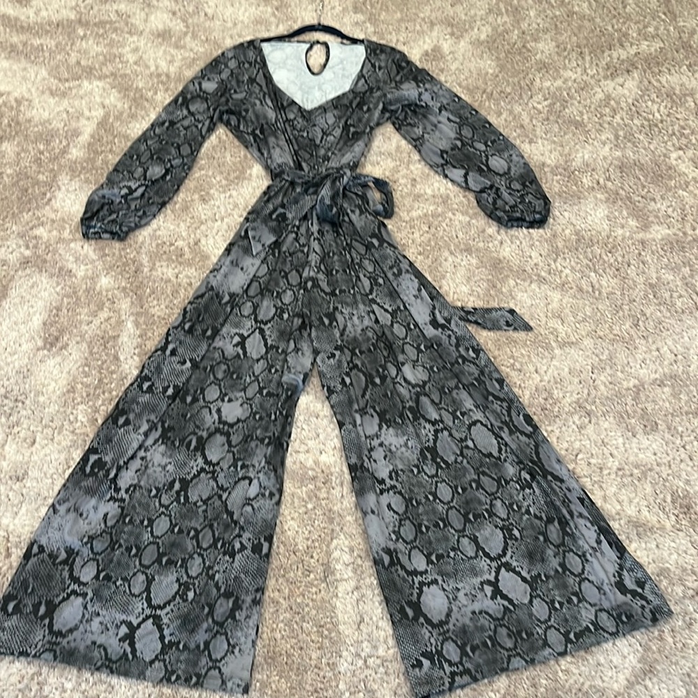 ASOS Curve wide leg snake print jumpsuit. Sz.14
